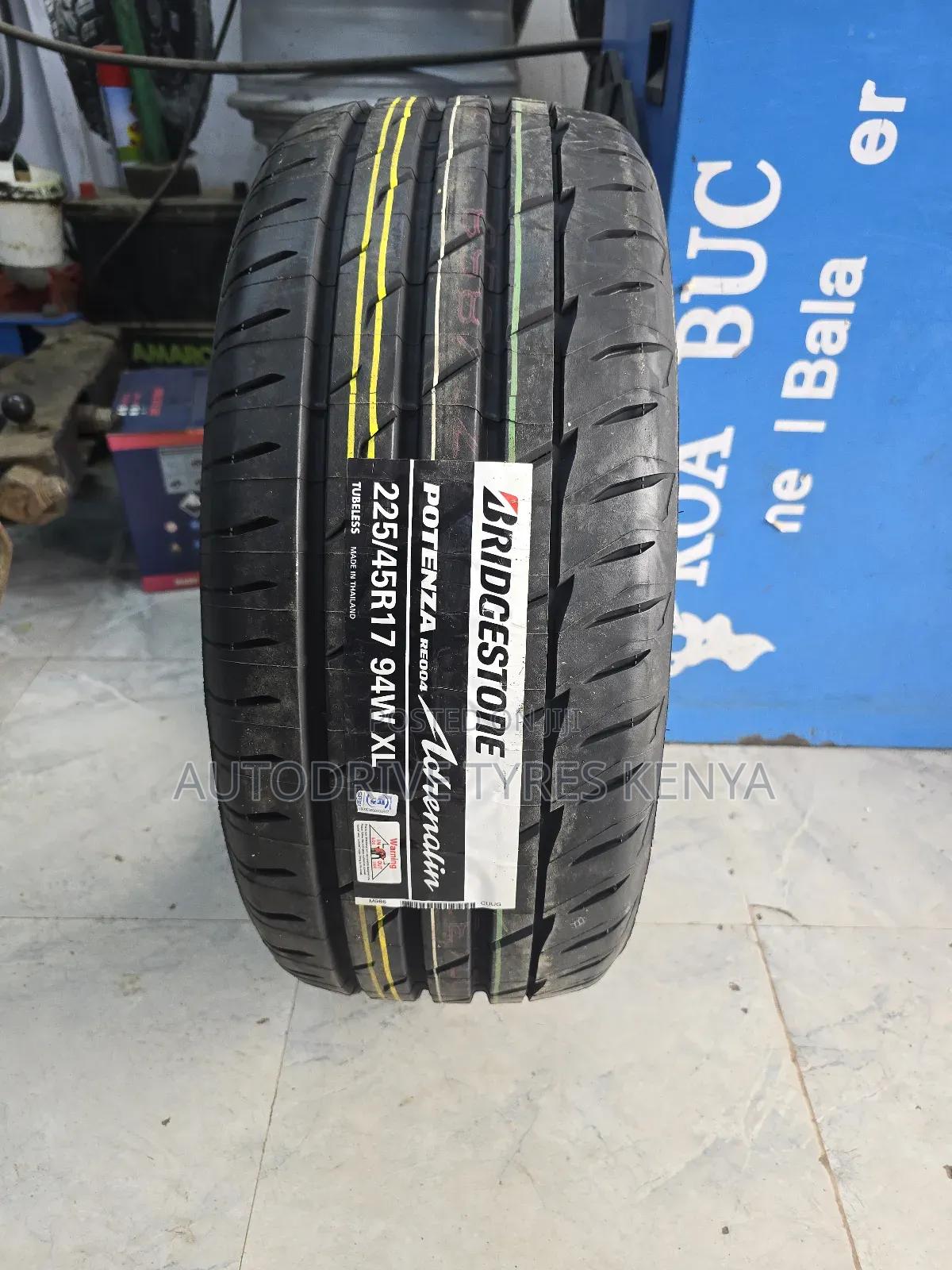 225/45r17 Bridgestone Potenza Tire